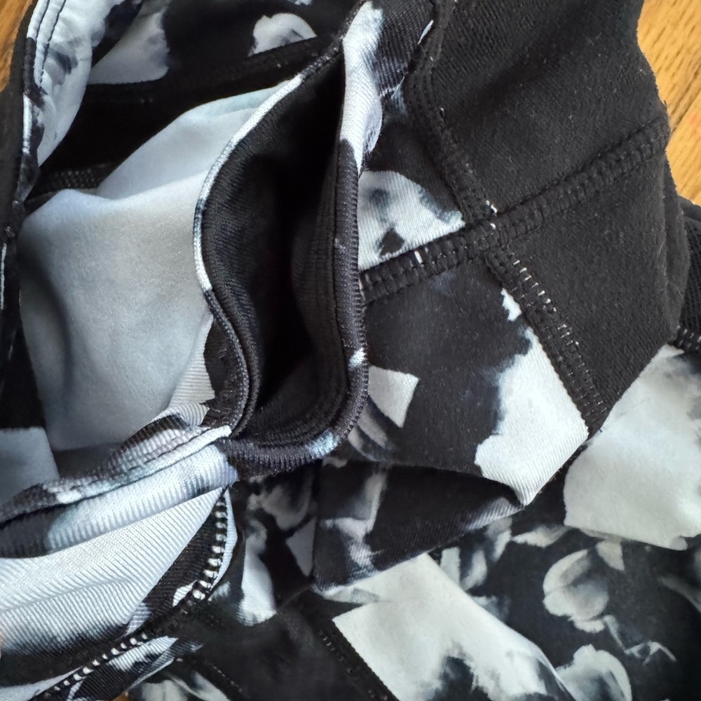Zella Kids Black and White Floral Leggings - Picture 7 of 9
